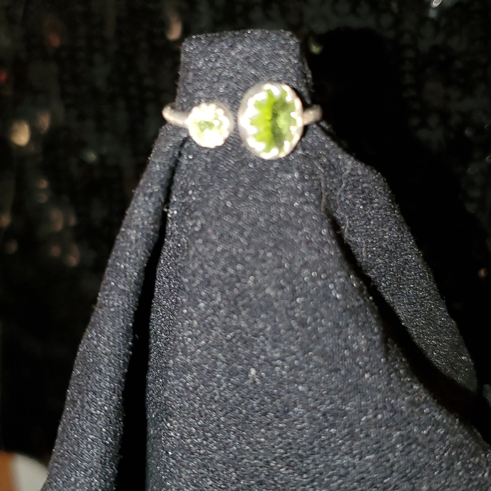 Peridot silver 925 ring